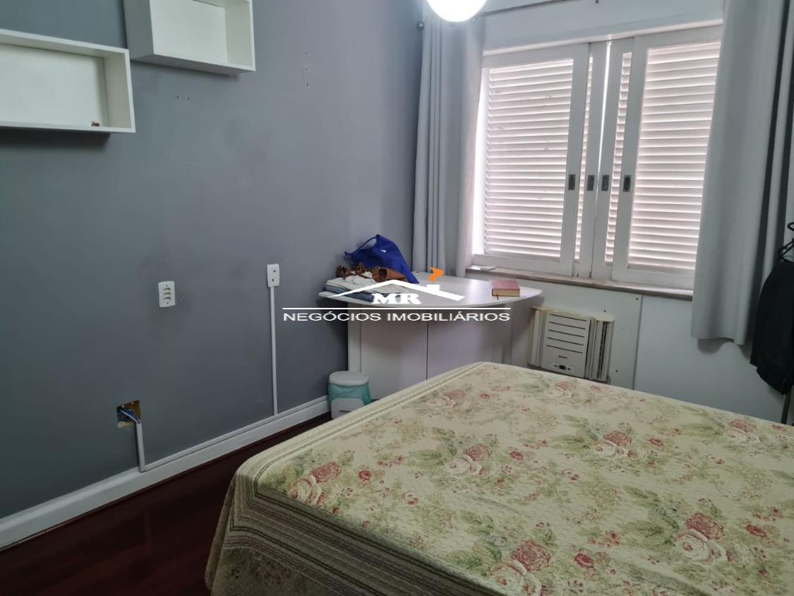 Apartamento à venda com 3 quartos, 242m² - Foto 28