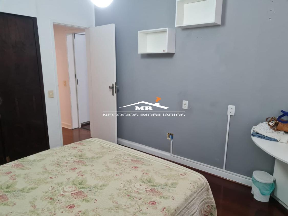 Apartamento à venda com 3 quartos, 242m² - Foto 29