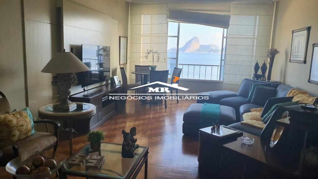 Apartamento à venda com 3 quartos, 140m² - Foto 2