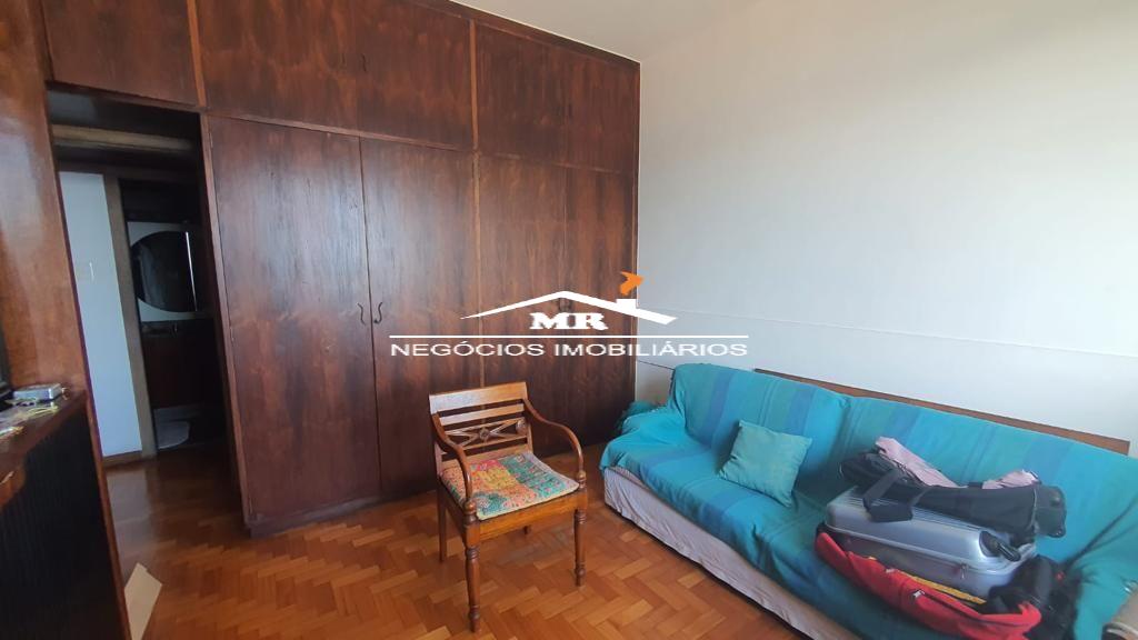 Apartamento à venda com 3 quartos, 140m² - Foto 15