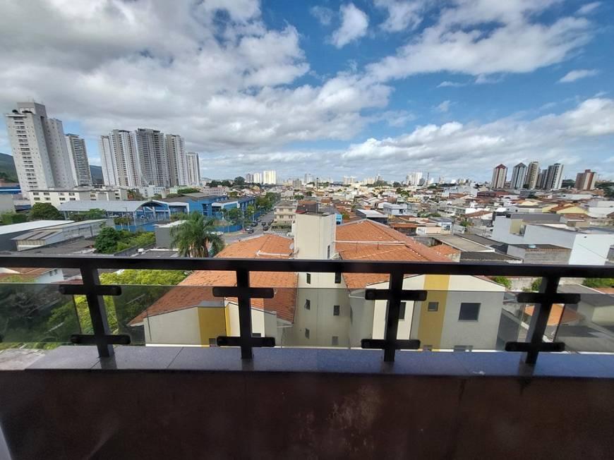 Apartamento à venda com 4 quartos, 220m² - Foto 3