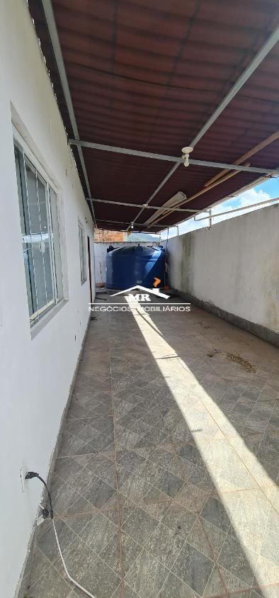 Casa à venda com 5 quartos, 252m² - Foto 25