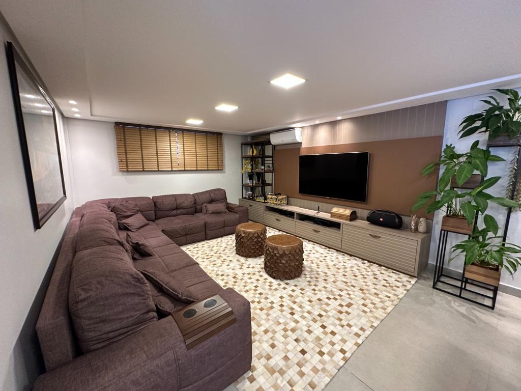 Casa à venda com 4 quartos, 420m² - Foto 17