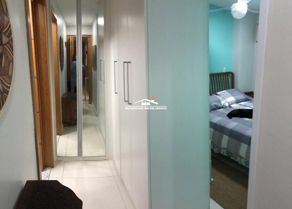 Apartamento à venda com 3 quartos, 110m² - Foto 9