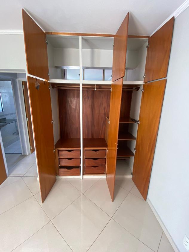 Apartamento à venda com 3 quartos, 97m² - Foto 3