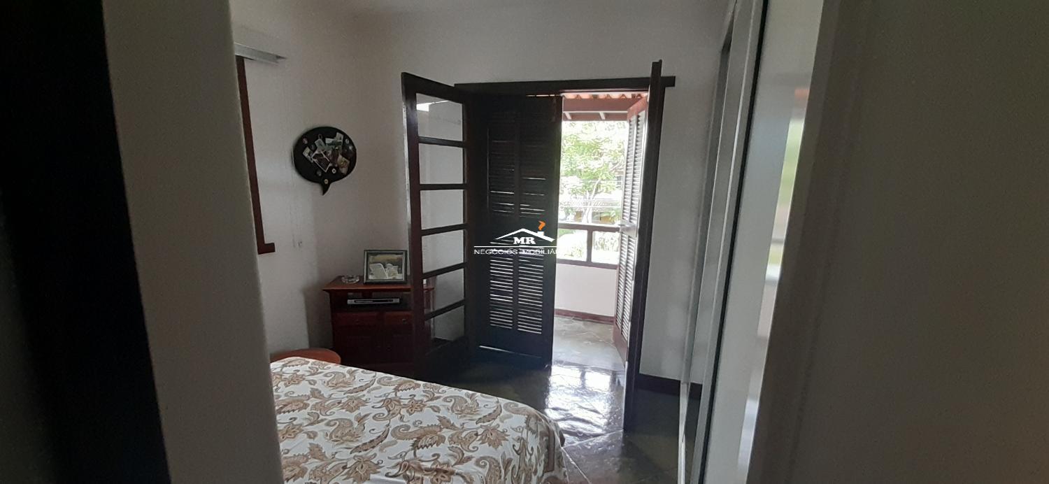 Casa de Condomínio à venda com 4 quartos, 230m² - Foto 22