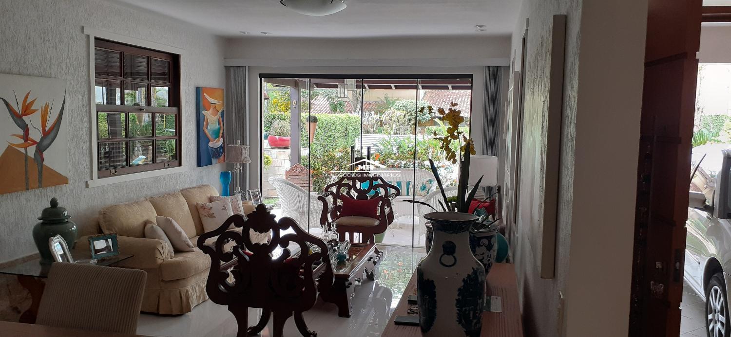 Casa de Condomínio à venda com 4 quartos, 230m² - Foto 5