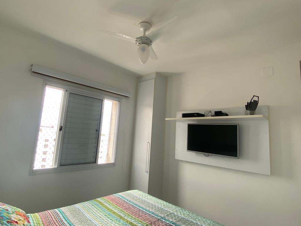 Apartamento à venda com 2 quartos, 72m² - Foto 9