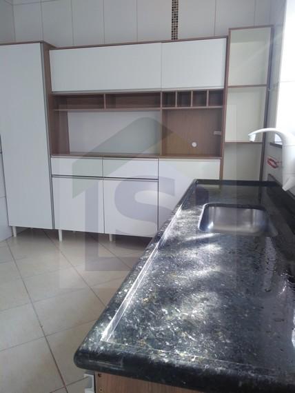 Casa à venda com 3 quartos, 250m² - Foto 10