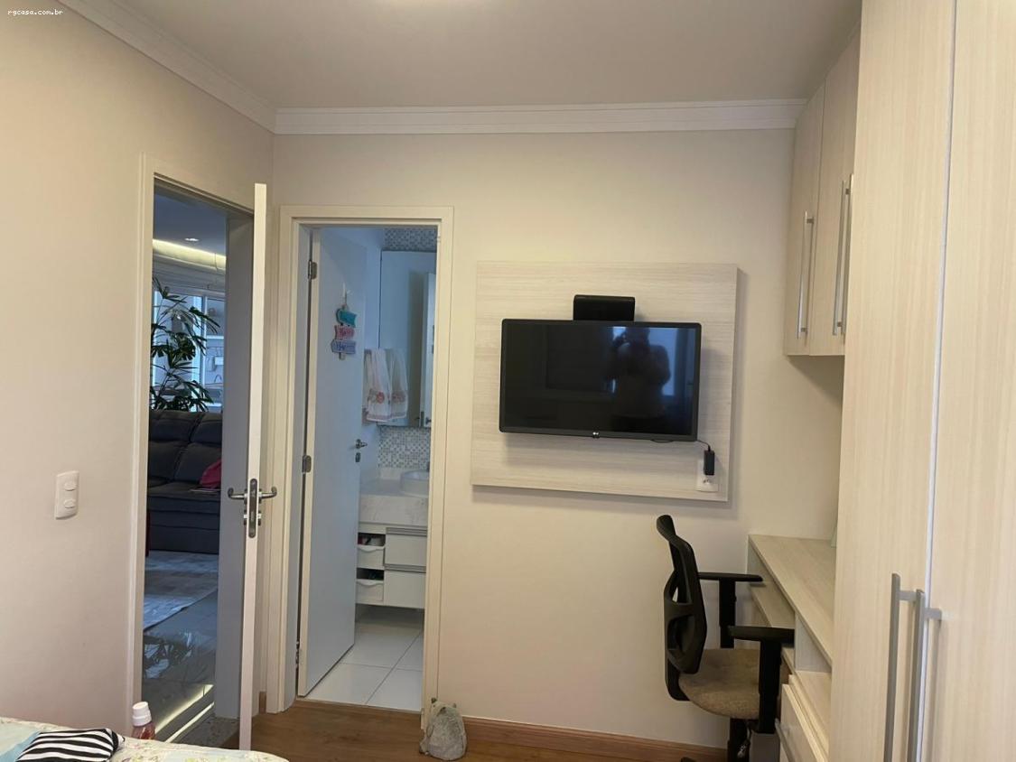 Apartamento à venda com 2 quartos, 80m² - Foto 11