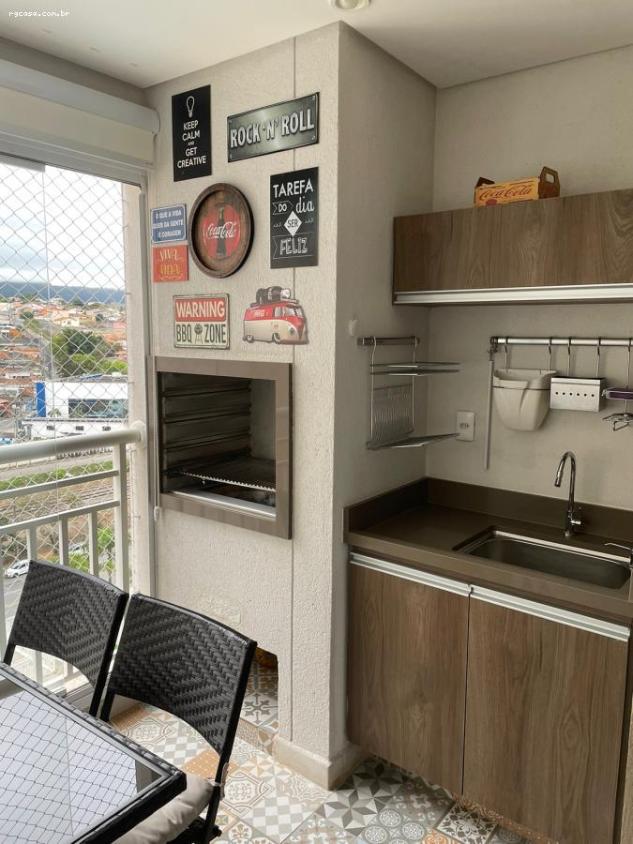 Apartamento à venda com 2 quartos, 80m² - Foto 4