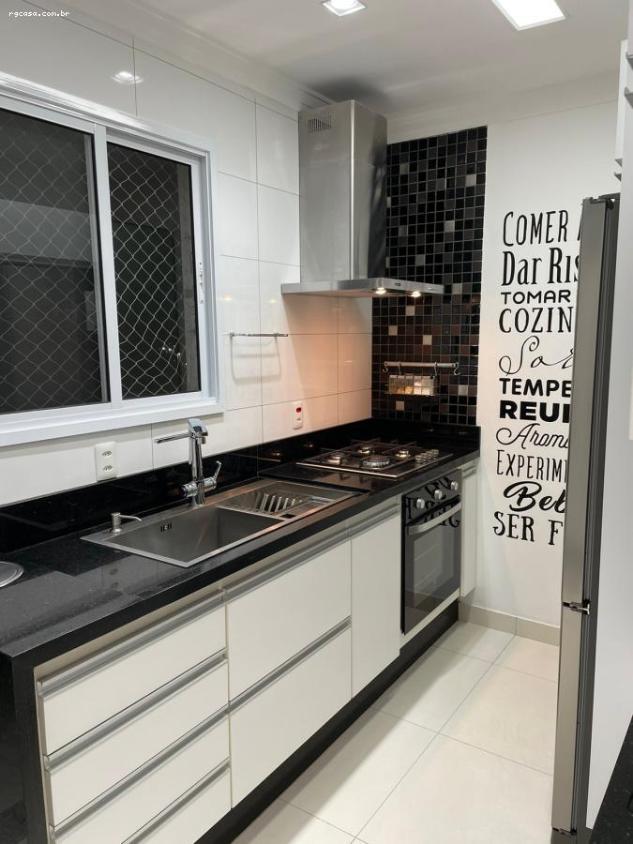 Apartamento à venda com 2 quartos, 80m² - Foto 7