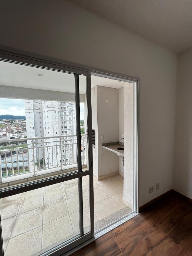 Apartamento à venda com 3 quartos, 80m² - Foto 4