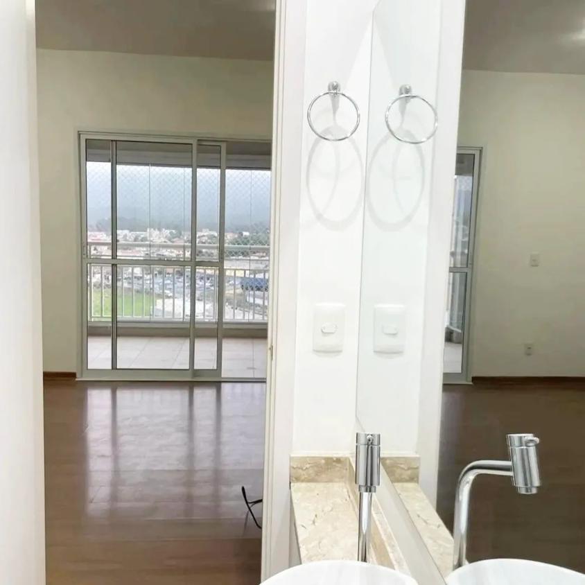 Apartamento à venda com 3 quartos, 80m² - Foto 2