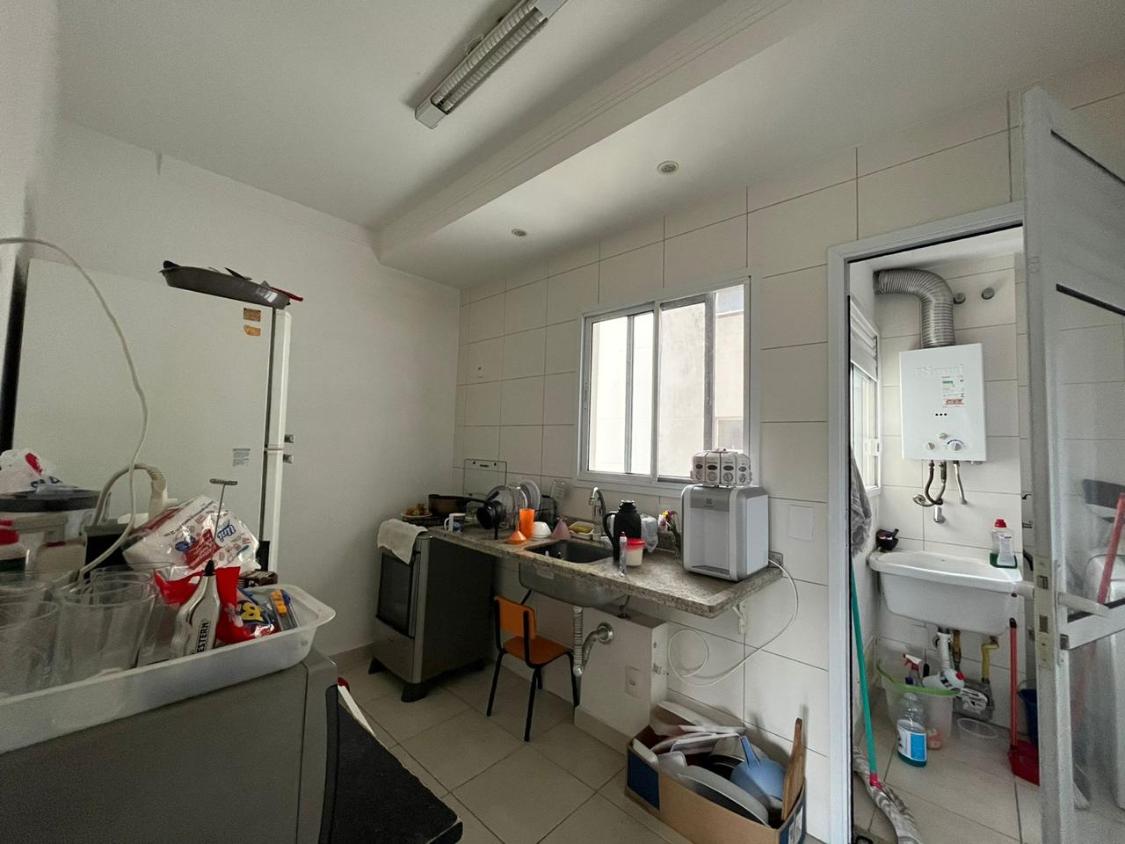 Apartamento à venda com 3 quartos, 80m² - Foto 5