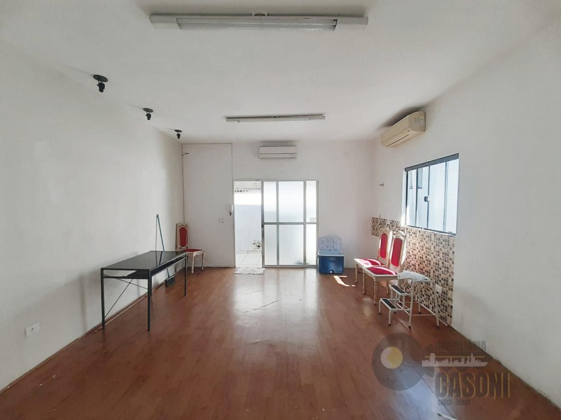 Casa à venda com 2 quartos, 300m² - Foto 5