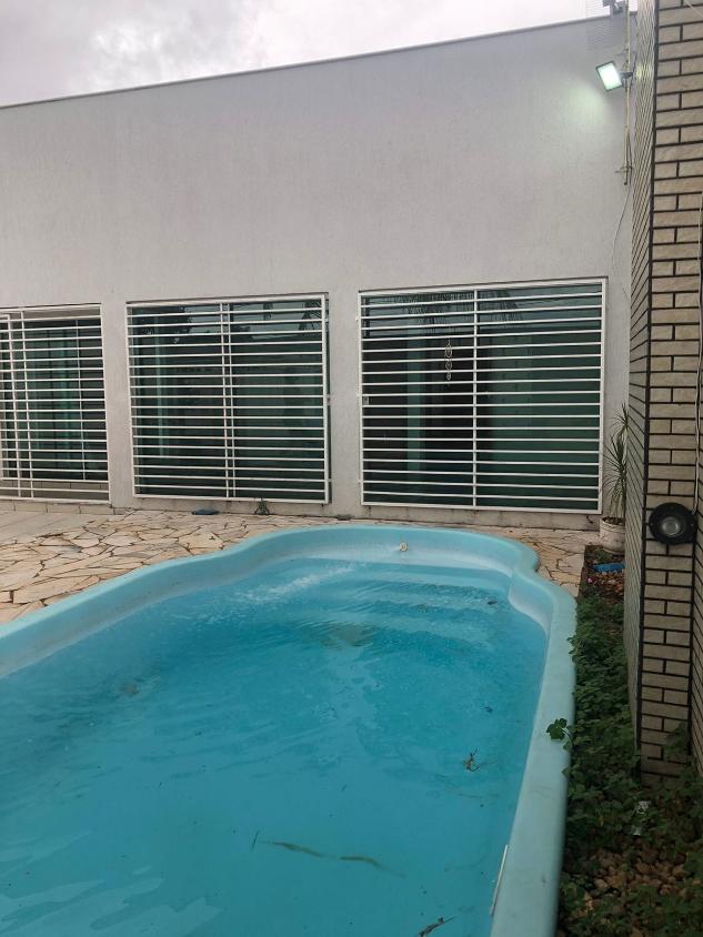 Casa à venda com 2 quartos, 300m² - Foto 9