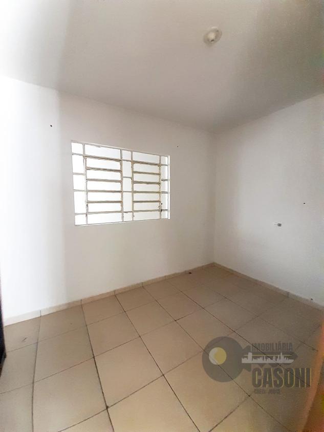 Casa à venda com 2 quartos, 300m² - Foto 14