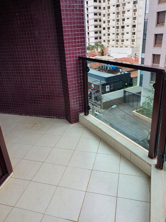 Apartamento para alugar com 4 quartos, 234m² - Foto 8