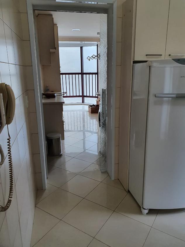 Apartamento para alugar com 4 quartos, 234m² - Foto 10