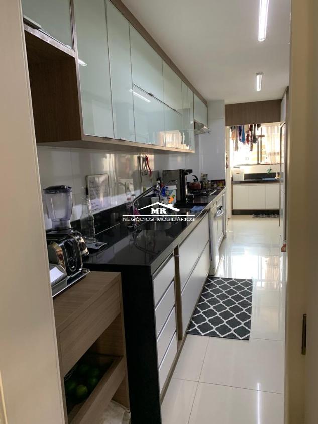 Cobertura à venda com 4 quartos, 430m² - Foto 17