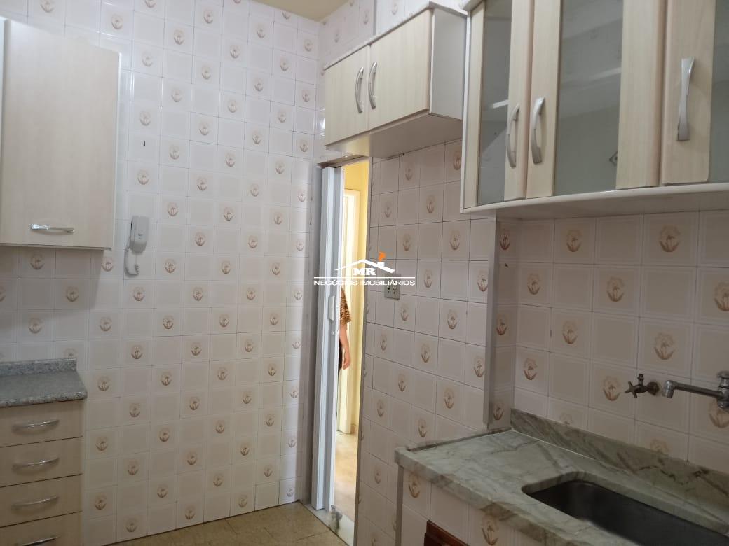 Apartamento à venda com 2 quartos, 84m² - Foto 7