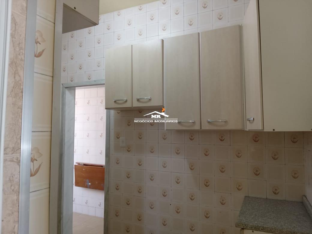 Apartamento à venda com 2 quartos, 84m² - Foto 11