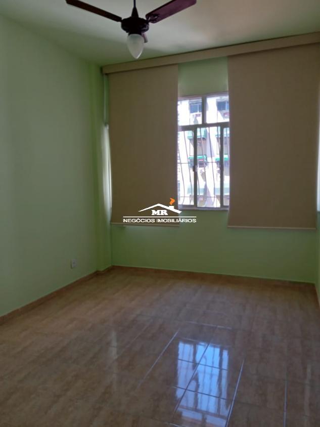 Apartamento à venda com 2 quartos, 84m² - Foto 3