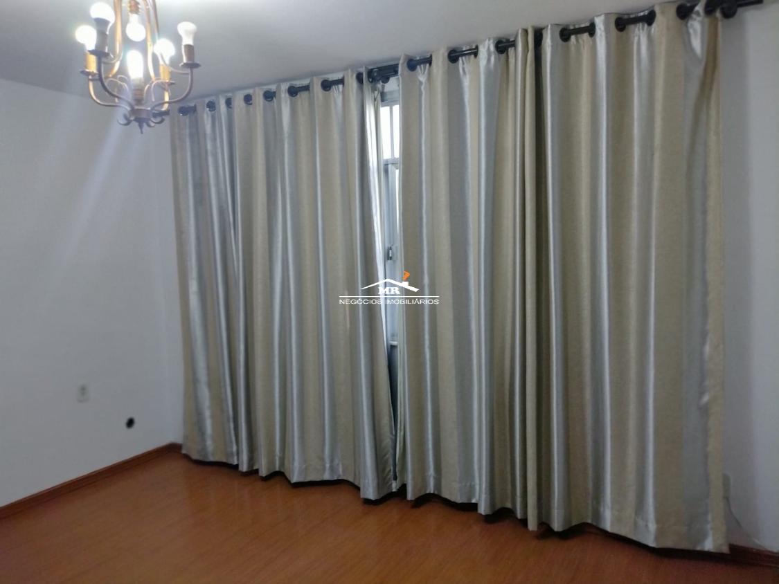 Apartamento à venda com 3 quartos, 108m² - Foto 2