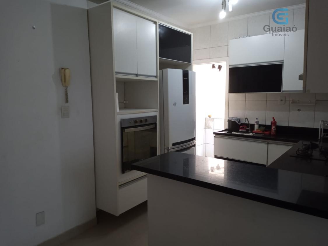 Apartamento à venda com 3 quartos, 90m² - Foto 3