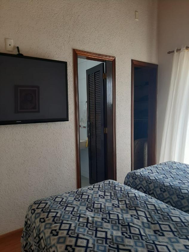 Casa de Condomínio à venda com 4 quartos, 300m² - Foto 10