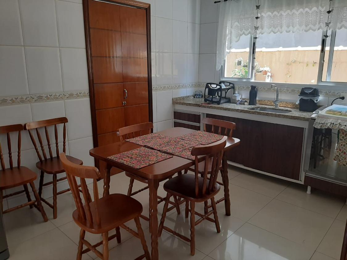 Casa de Condomínio à venda com 4 quartos, 300m² - Foto 26