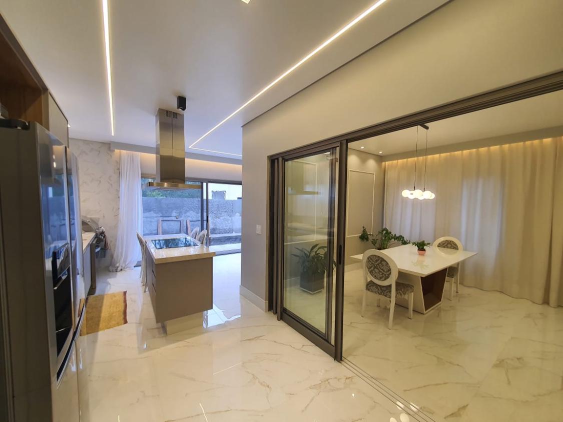 Casa de Condomínio à venda com 3 quartos, 260m² - Foto 18