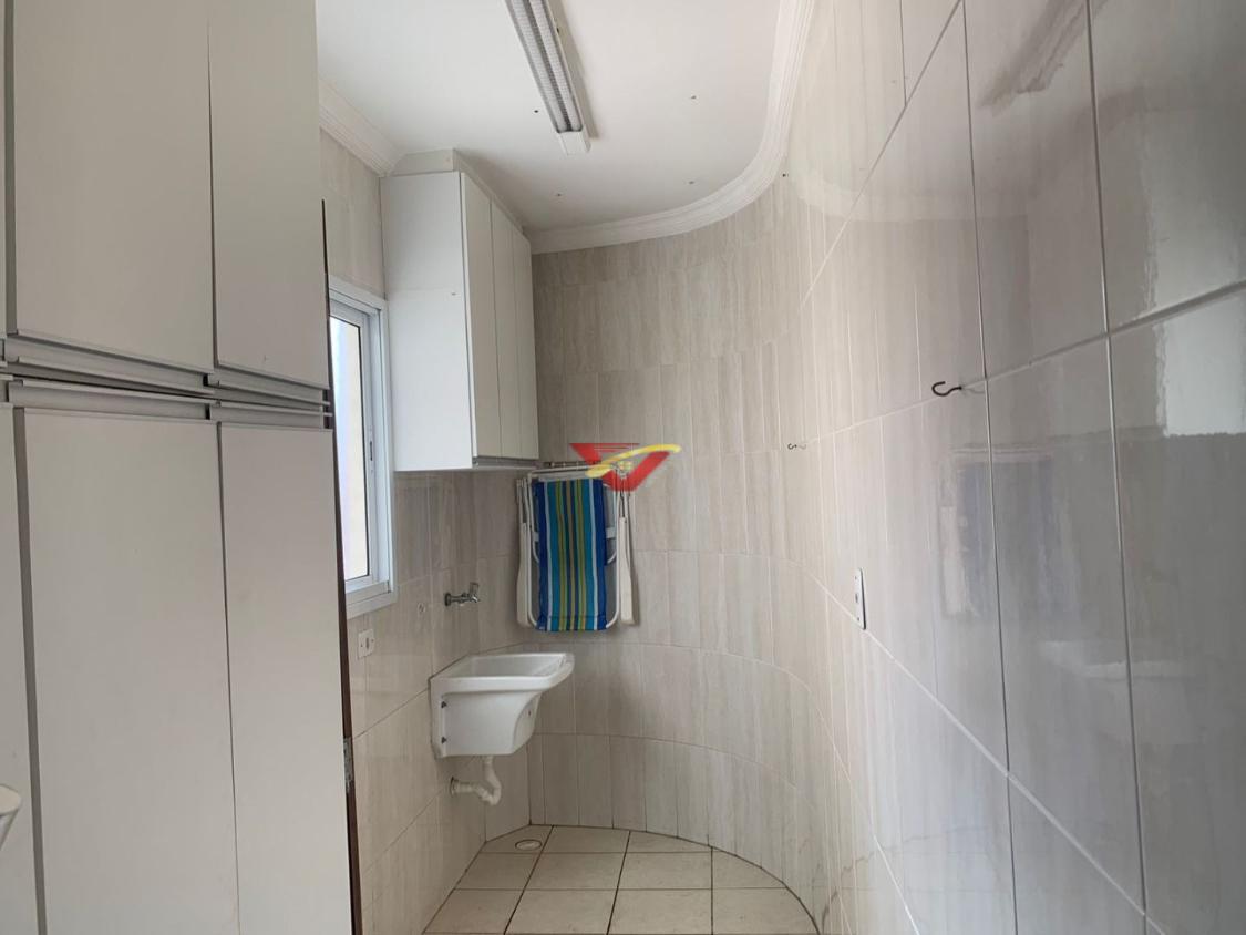 Apartamento à venda com 2 quartos, 104m² - Foto 11