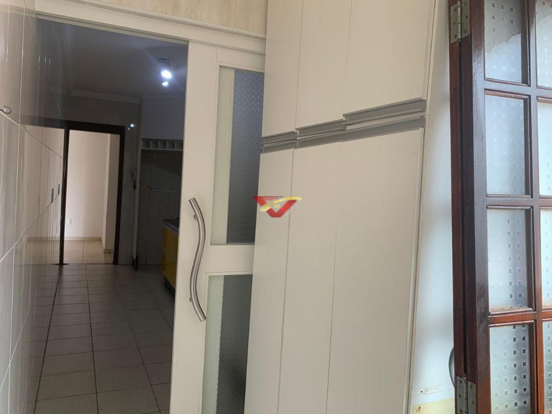 Apartamento à venda com 2 quartos, 104m² - Foto 13