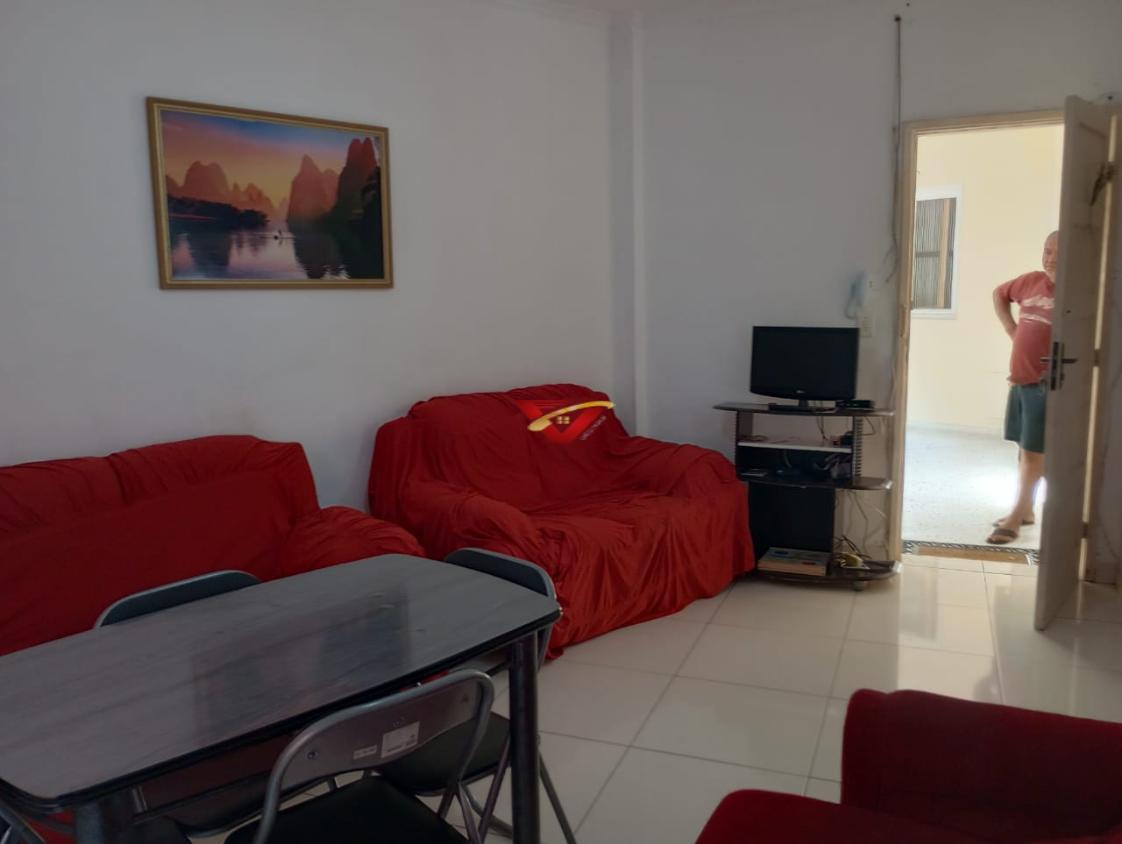 Apartamento à venda com 1 quarto, 48m² - Foto 2