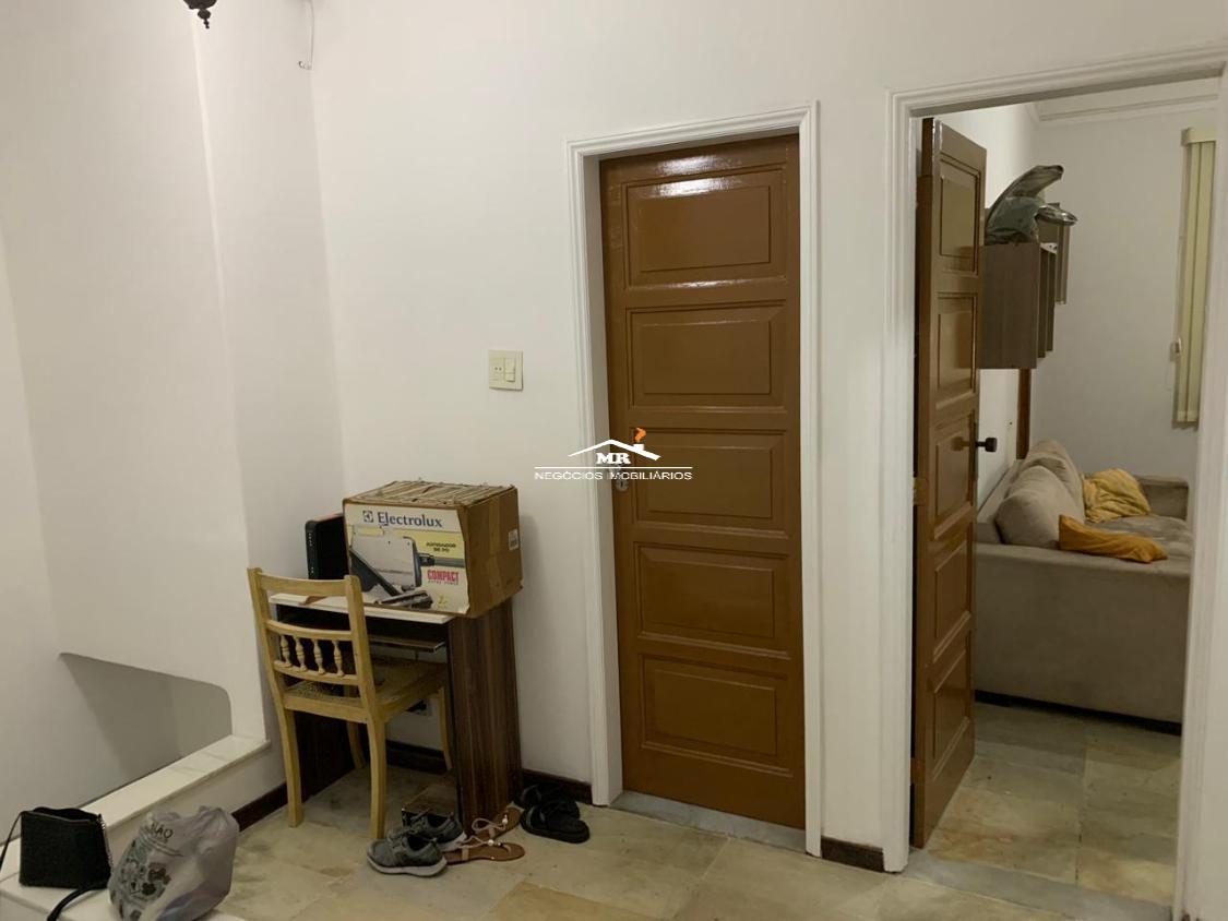 Casa à venda com 6 quartos, 140m² - Foto 16