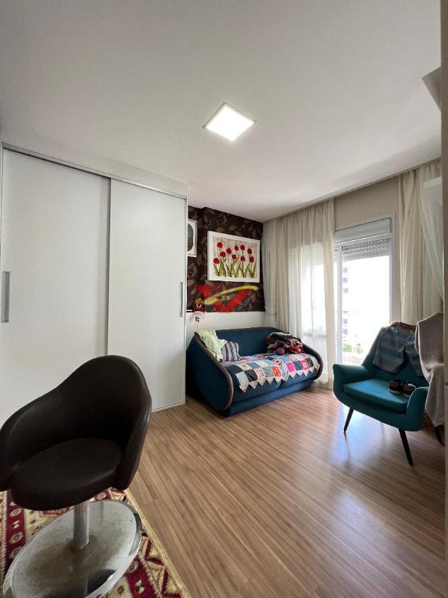 Apartamento à venda com 3 quartos, 119m² - Foto 21