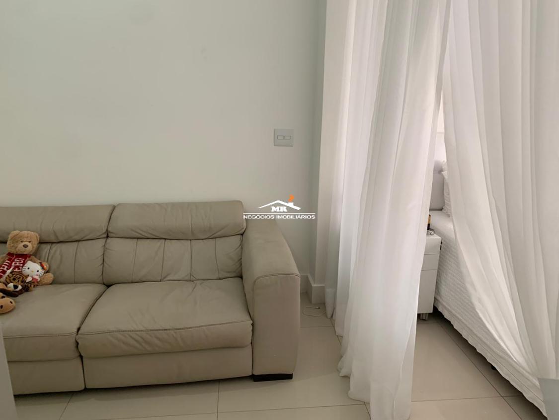 Apartamento à venda com 2 quartos, 70m² - Foto 14