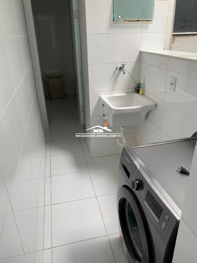 Apartamento à venda com 2 quartos, 70m² - Foto 7