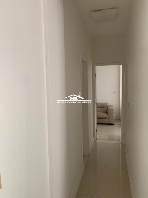 Apartamento à venda com 2 quartos, 70m² - Foto 5