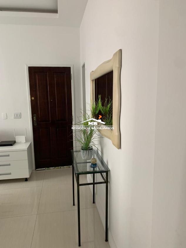 Apartamento à venda com 2 quartos, 70m² - Foto 4