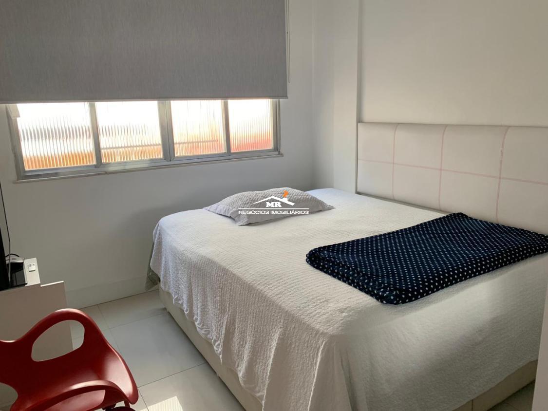 Apartamento à venda com 2 quartos, 70m² - Foto 18