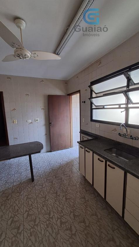 Apartamento à venda com 3 quartos, 127m² - Foto 13