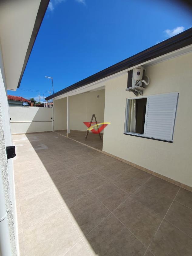 Casa à venda com 2 quartos, 140m² - Foto 4