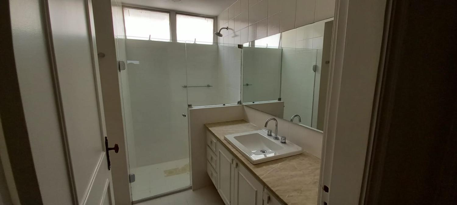 Apartamento para alugar com 3 quartos, 274m² - Foto 9