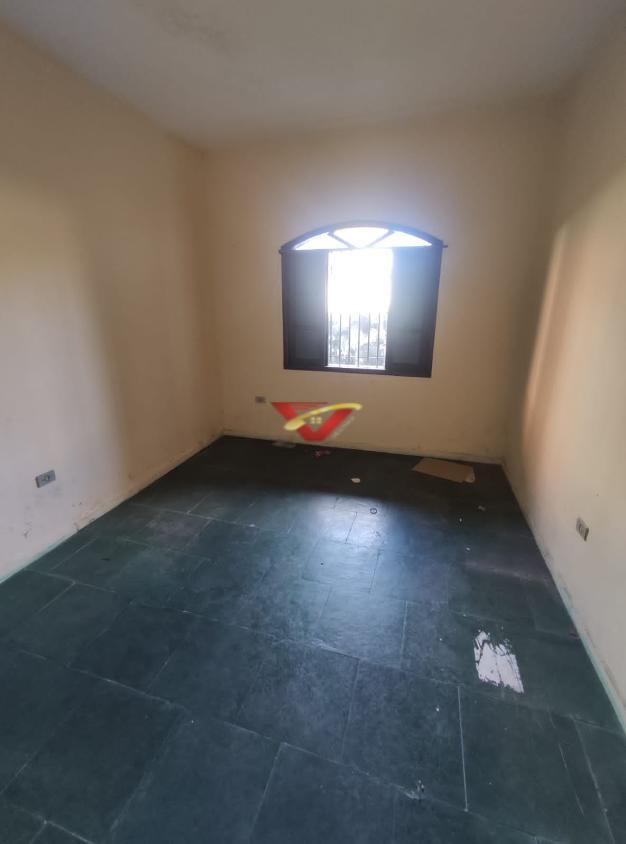 Casa à venda com 4 quartos, 260m² - Foto 4