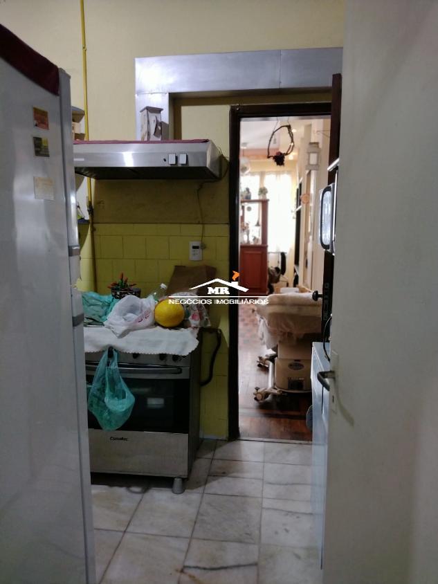 Apartamento à venda com 3 quartos, 130m² - Foto 19