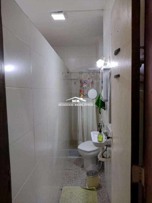 Apartamento à venda com 3 quartos, 130m² - Foto 12