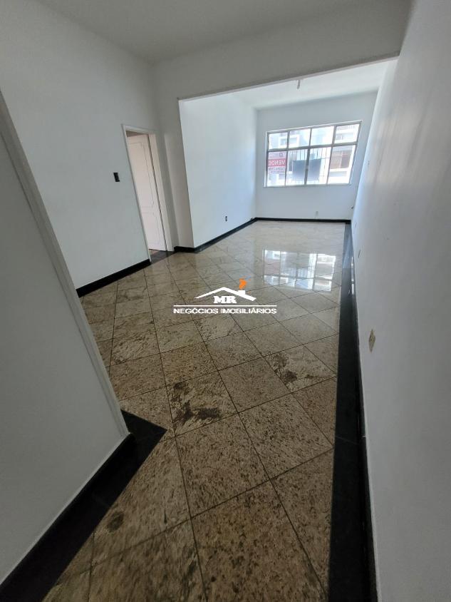 Apartamento à venda com 3 quartos, 120m² - Foto 1